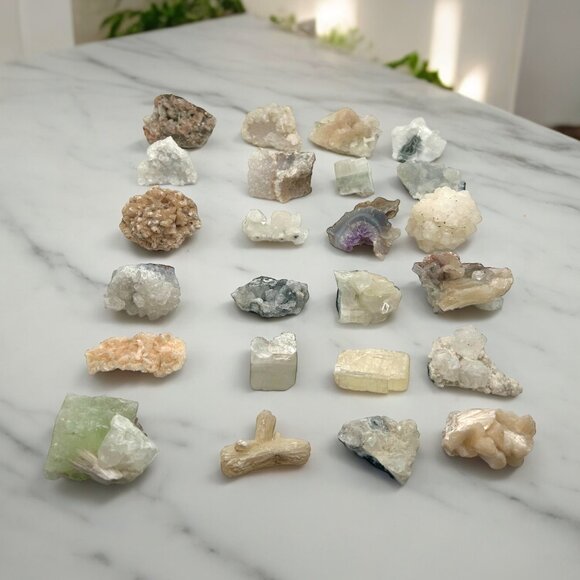 24 pcs ofMixes Zeolite Minerals